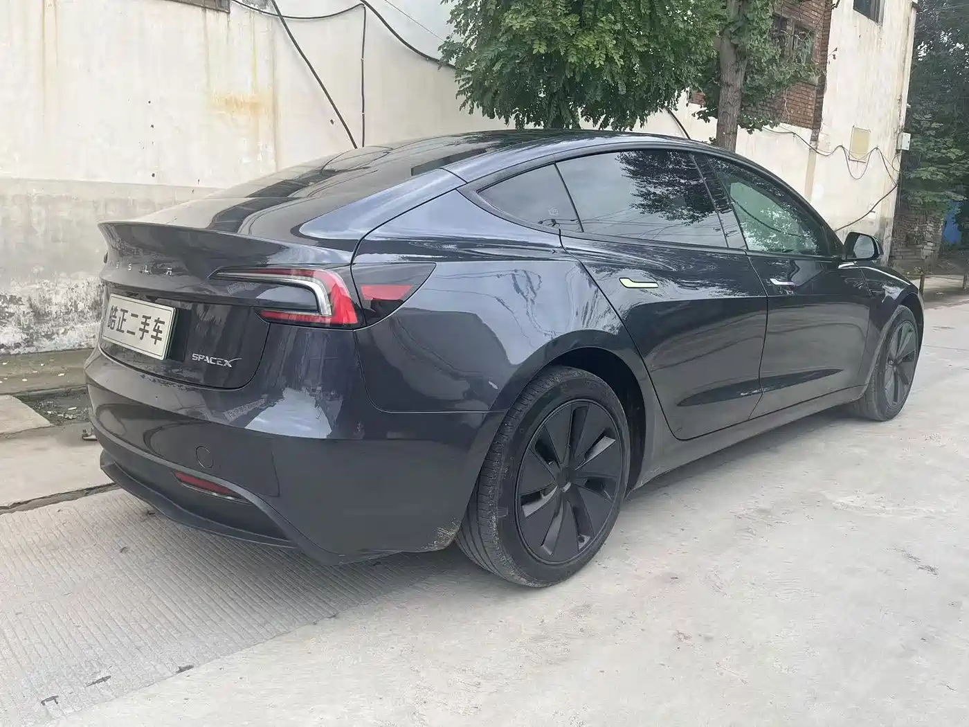 Фото 4 - Tesla Model 3