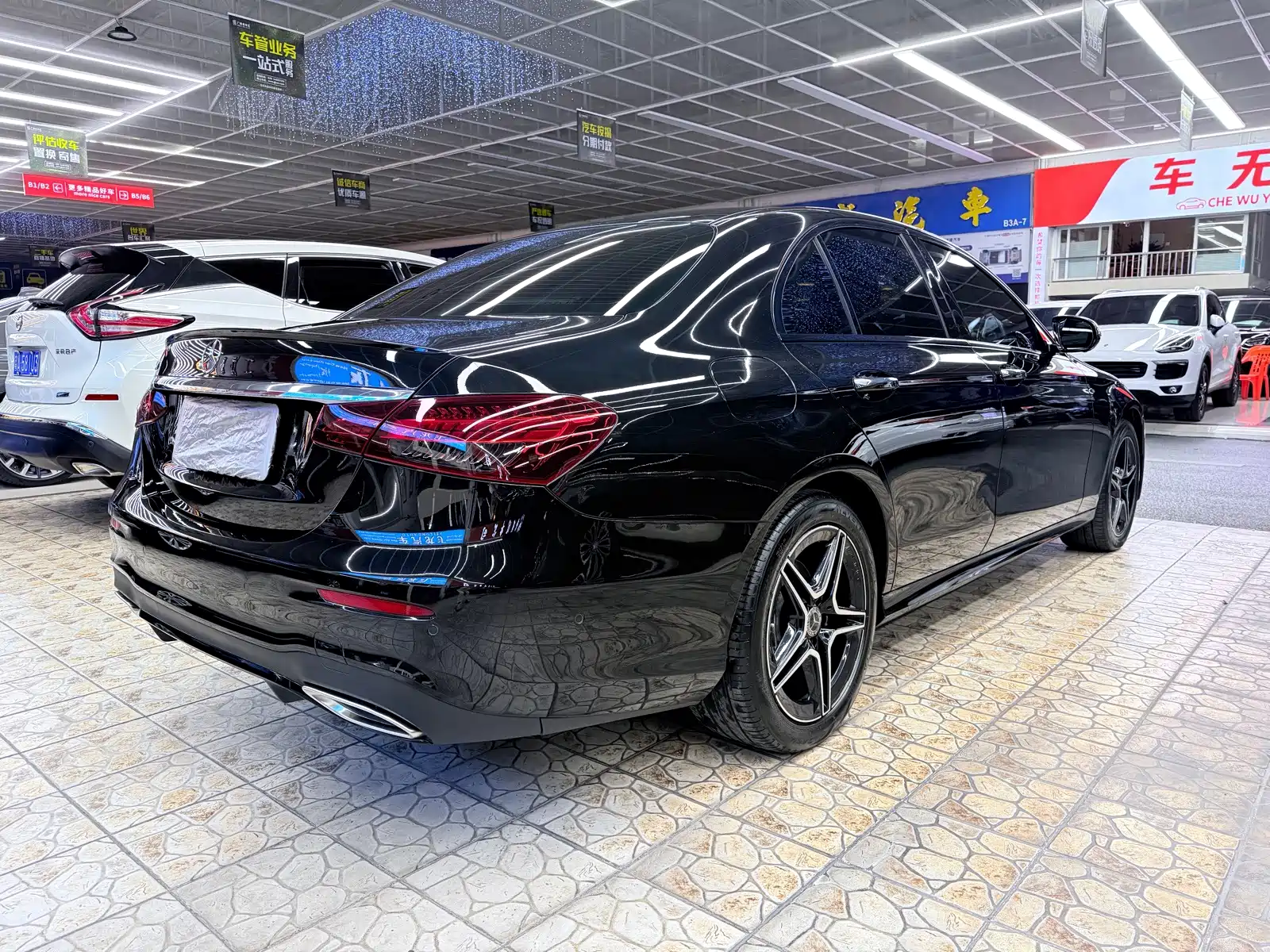 Фото 6 - Mercedes-Benz E-Class (Import)