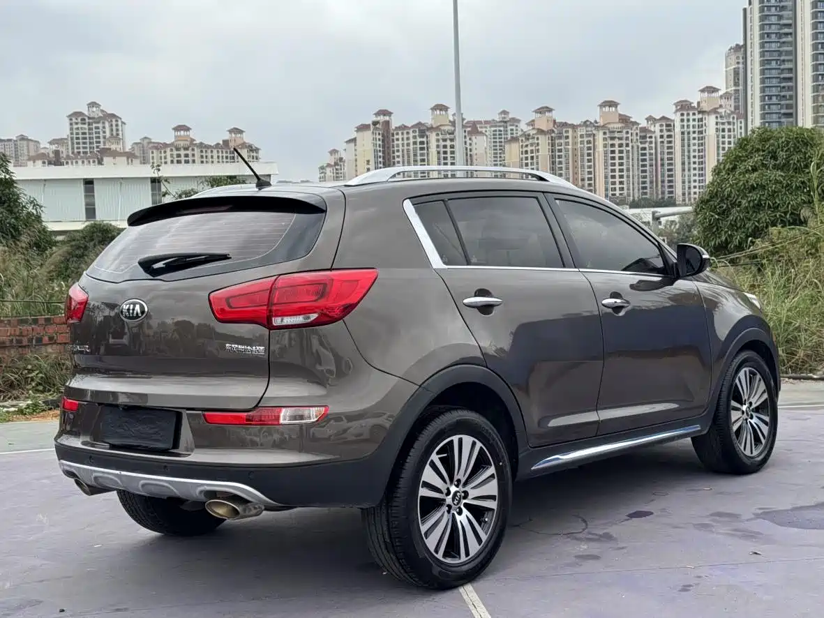 Kia Sportage 2016 2.0L Automatic 2WD GLS фото 3