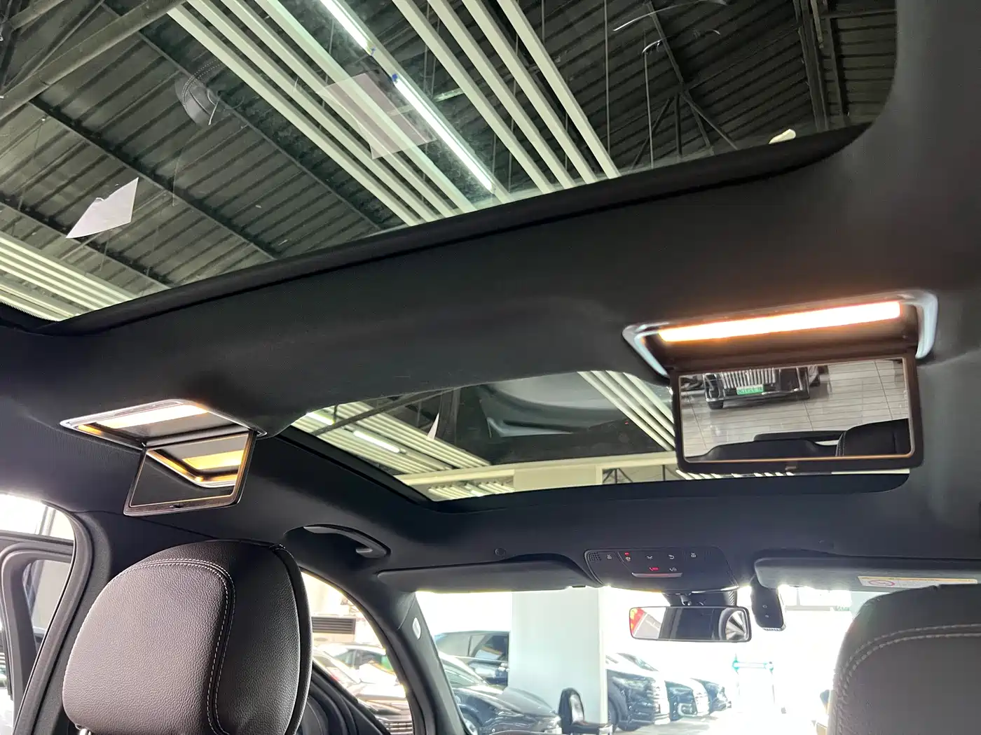 Mercedes-Benz GLC 2022 Facelift GLC 300 L 4MATIC Dynamic фото 13