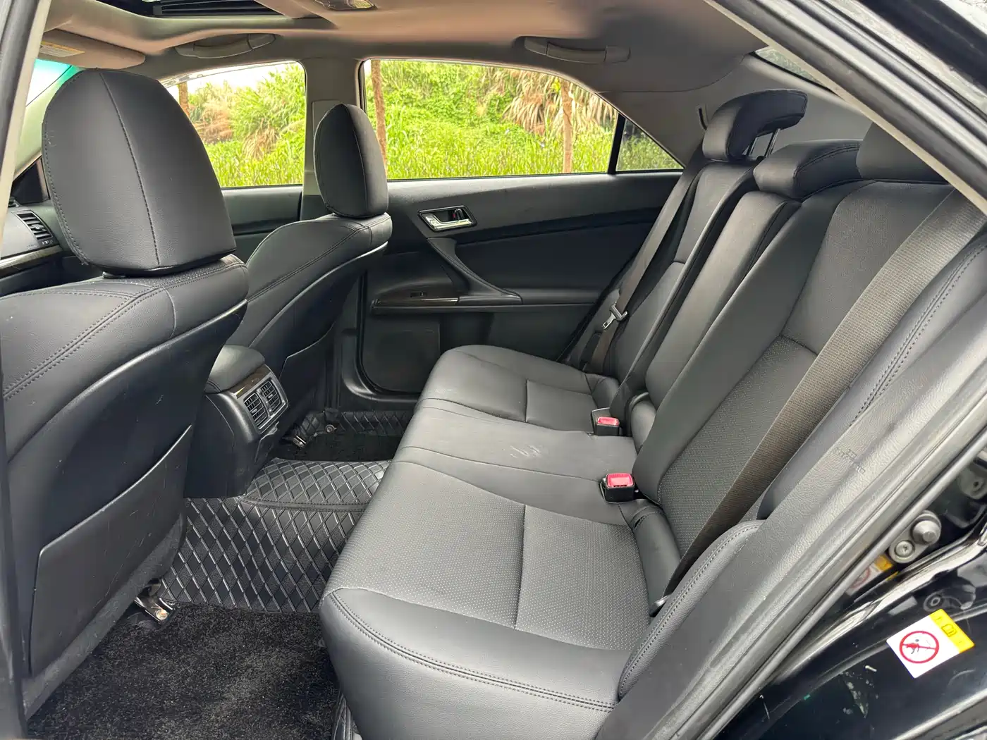 Toyota Reiz 2013 2.5V Premium Edition фото 6