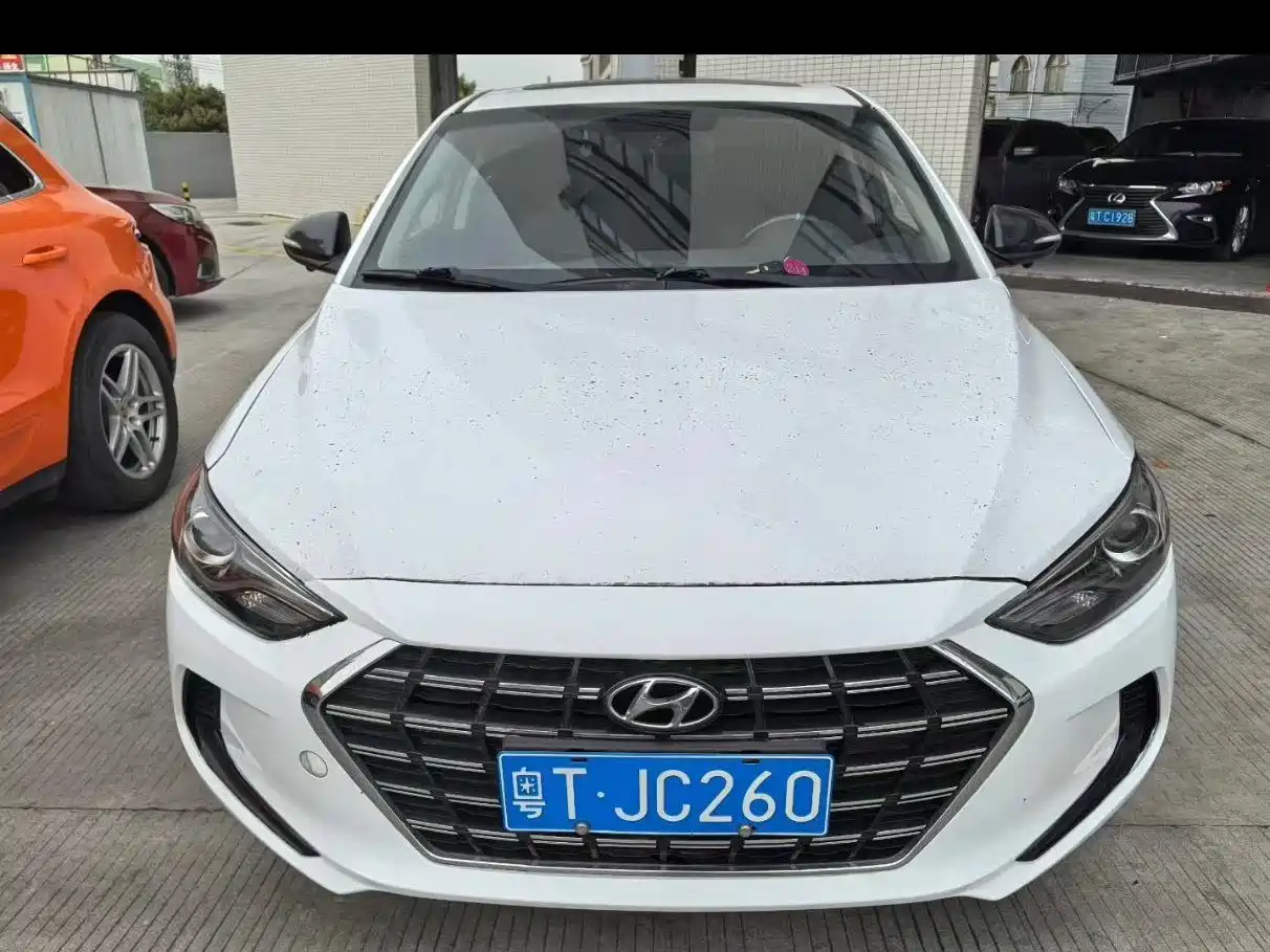 Hyundai Elantra 2020 1.5L CVT Smart Style·Elite фото 6