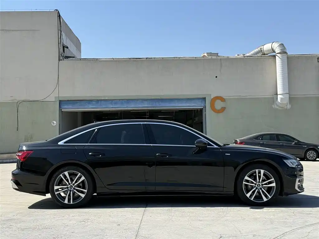 Audi A6L 2023 40 TFSI Luxury Dynamic фото 8
