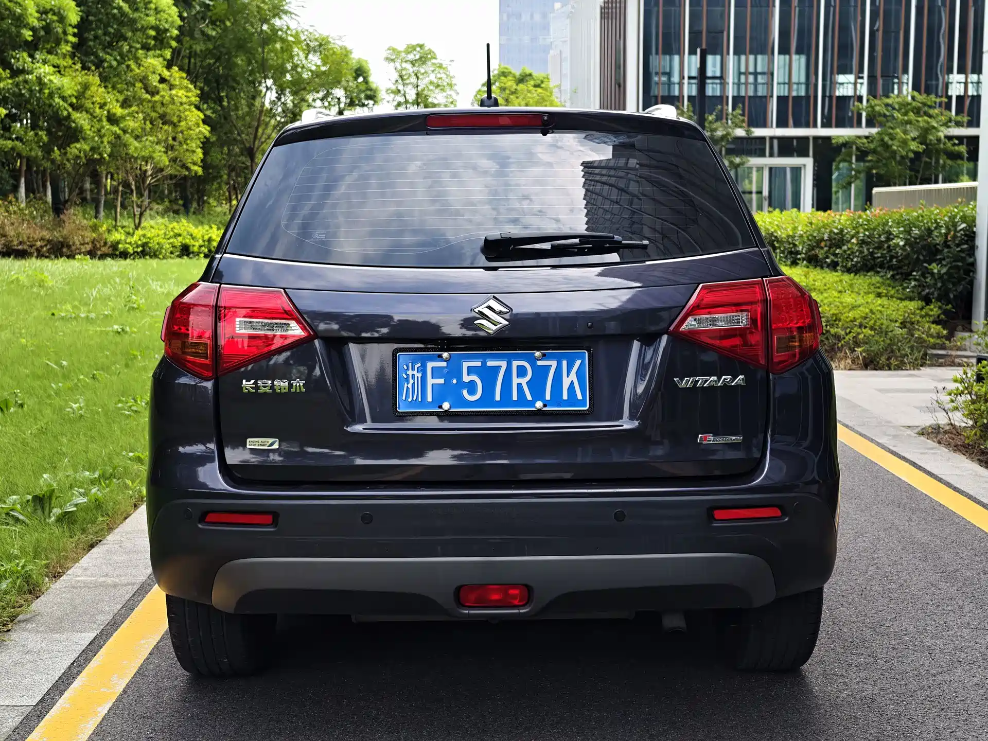 Фото 5 - Suzuki Vitara