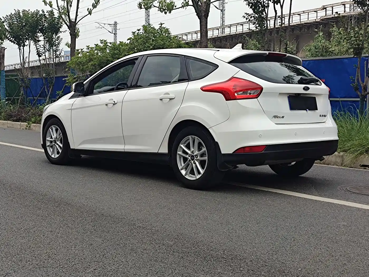 FORD FOX