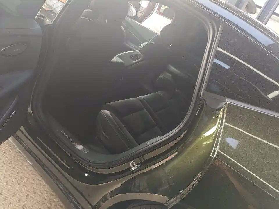 Lynk & Co 10 EM-P 2025 Facelift 240 AWD Ultra Sport Edition фото 4