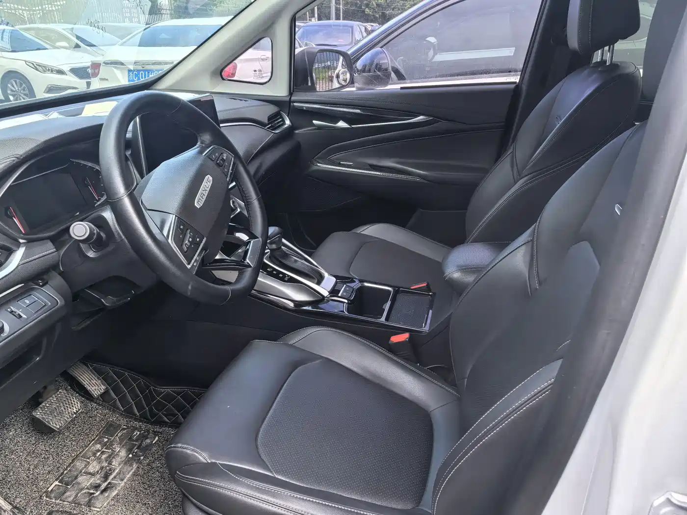 SAIC Maxus Maxus G50 2019 2019 1.5T Automatic Luxury Edition China V