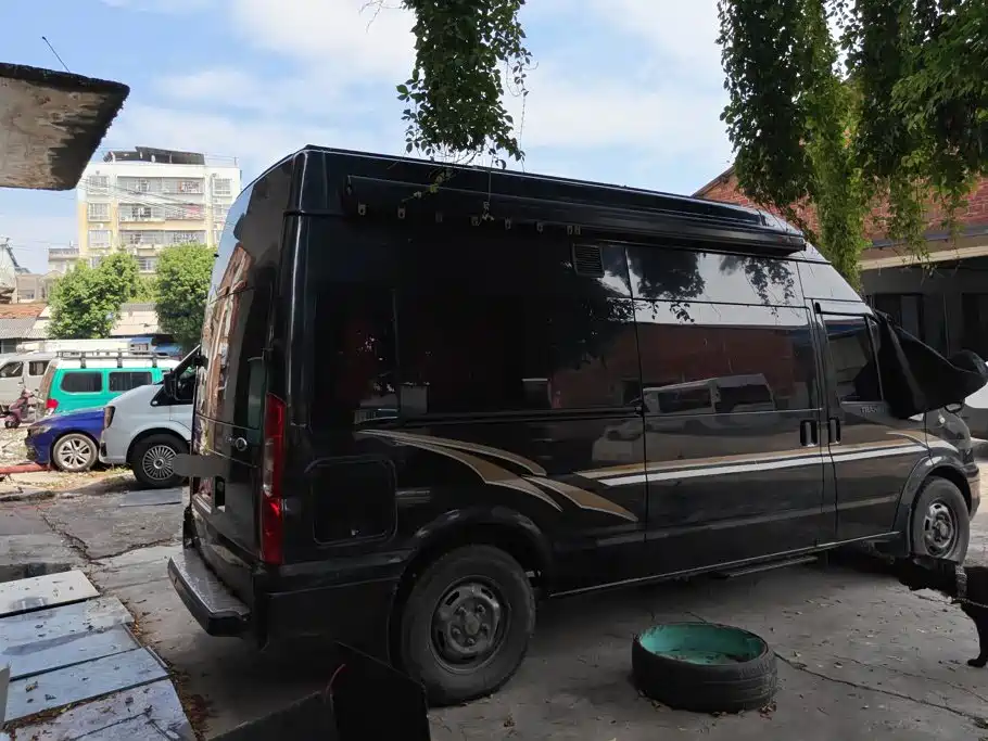 Фото 3 - Ford New Generation Transit