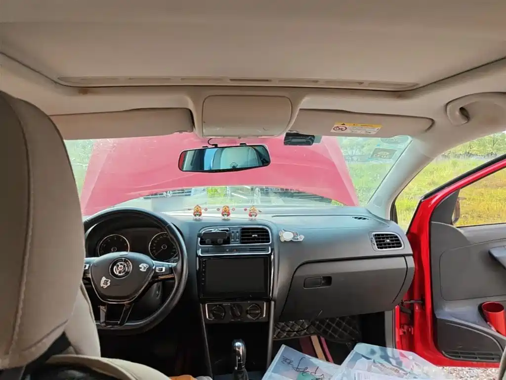 Volkswagen Polo 2016 1.6L Automatic Comfort фото 18