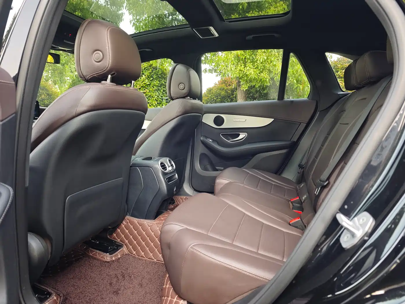 Mercedes-Benz GLC 2021 GLC 260 L 4MATIC Sporty фото 10