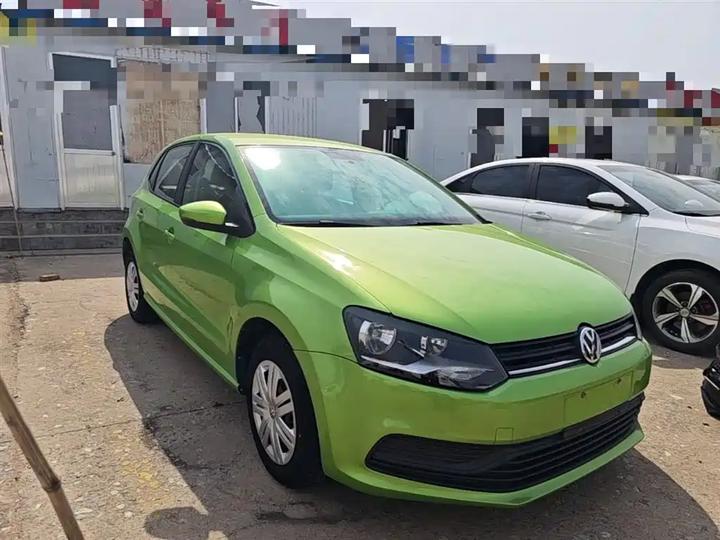 Volkswagen Polo 2016 1.4L Automatic Trend фото 4