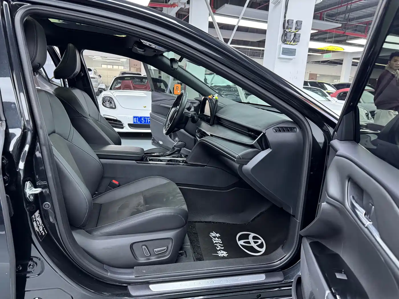 Toyota Camry 2024 Model Dual Hybrid 2.0HS Sport Edition фото 15