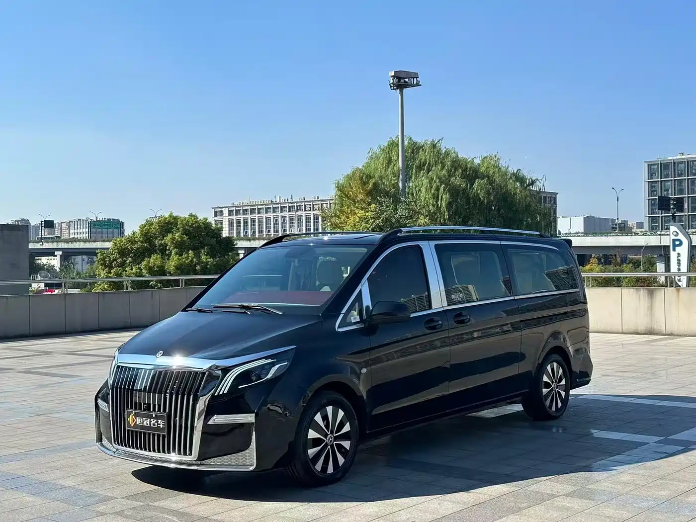 Mercedes-Benz Vito 2023 2.0T Business 7-Seater