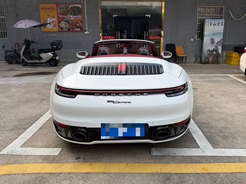 Фото 13 - Porsche 911