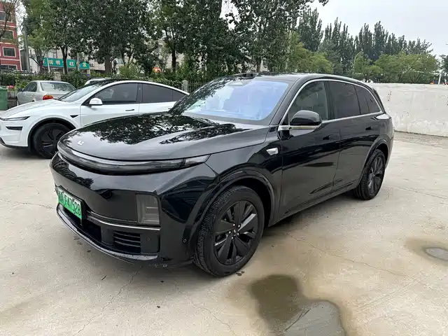 Li Auto L7 2025