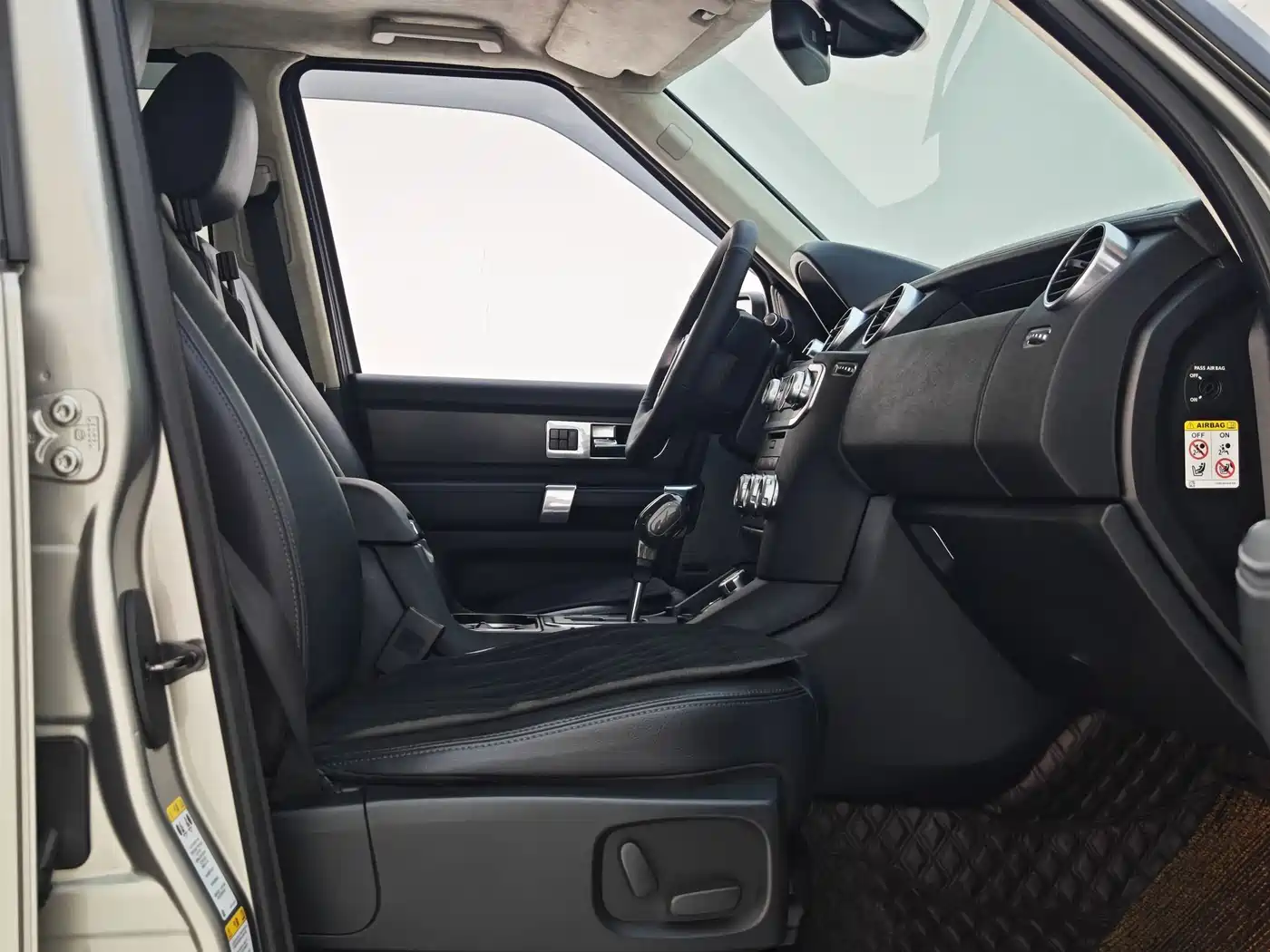 Фото 9 - Land Rover Discovery