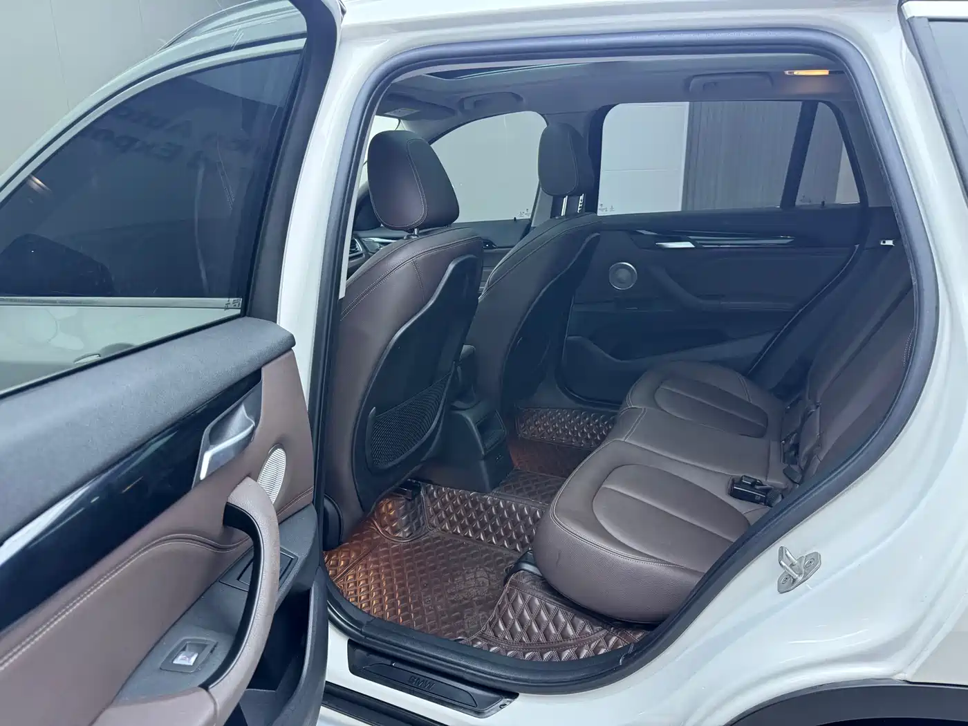 BMW X1 2022 sDrive20Li Fashion фото 17