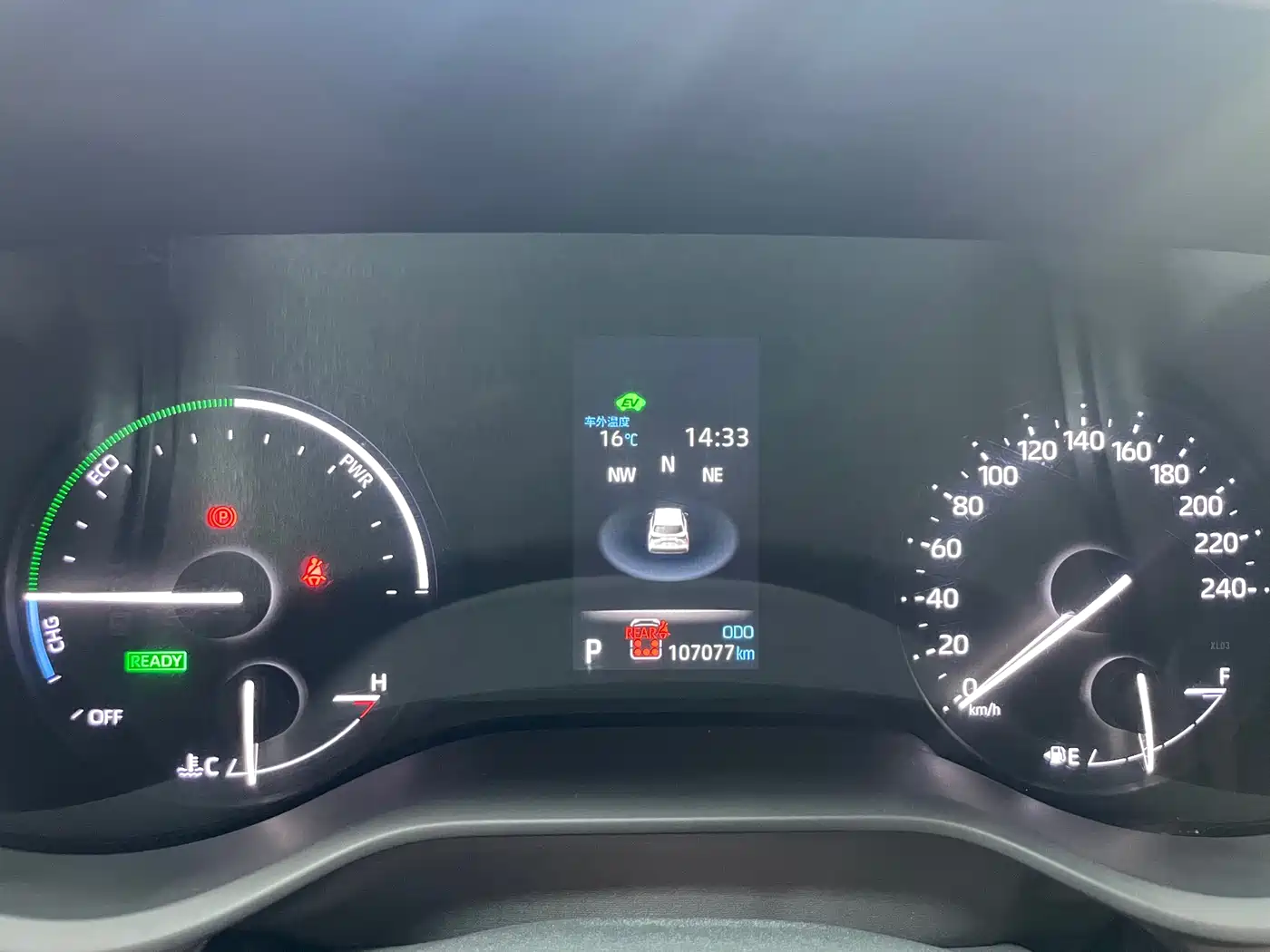 Toyota Sienna 2021 2.5L Hybrid Premium Edition фото 17