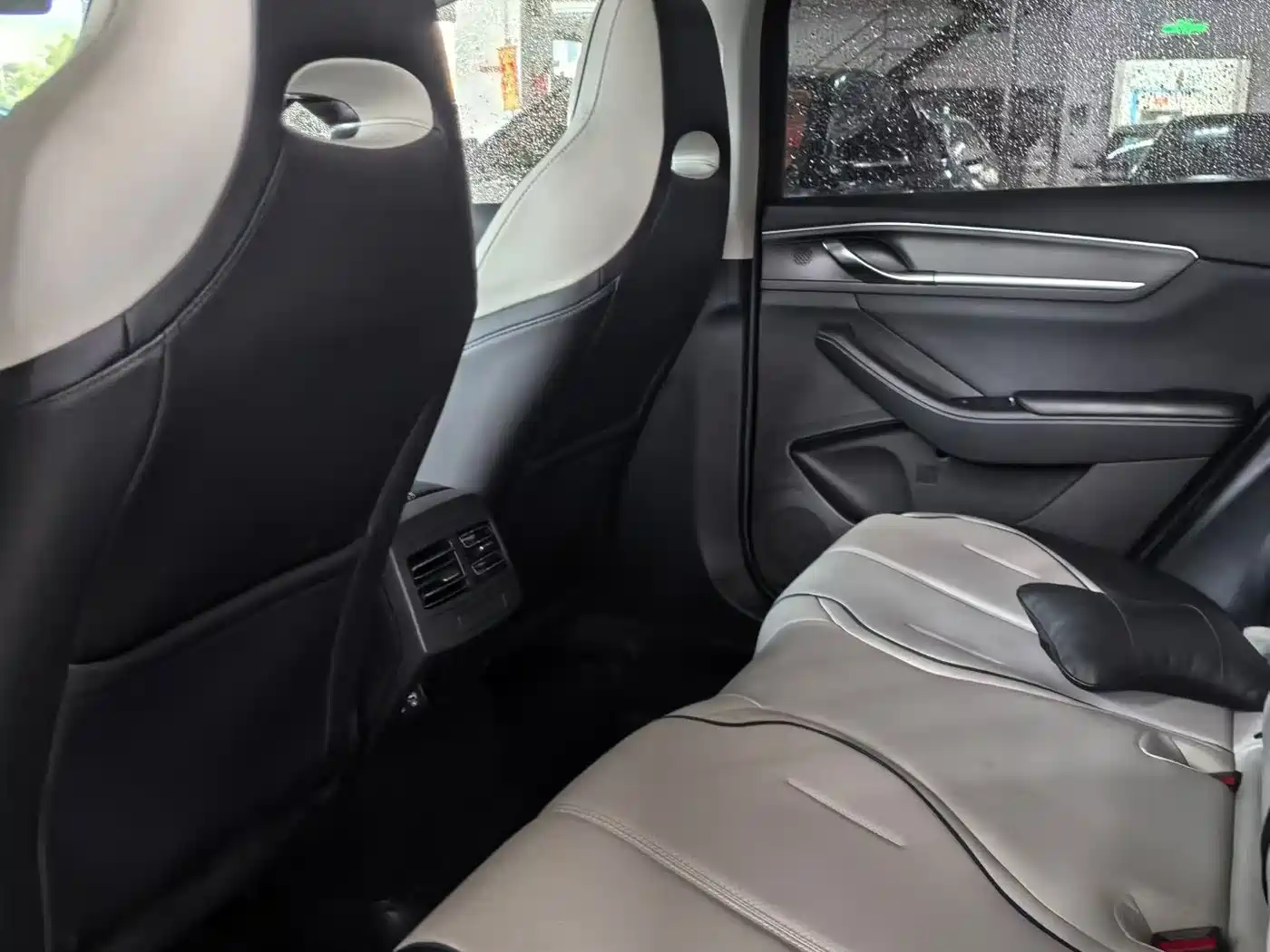 BYD Destroyer 05 2023 Champion Edition DM-i 55KM Luxury фото 9