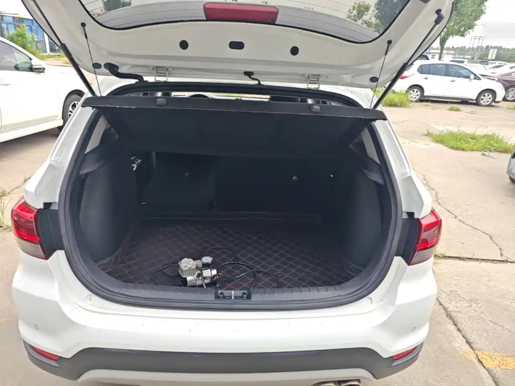 Kia KX CROSS 2019 2018 1.6L Automatic Smart Sunroof Edition