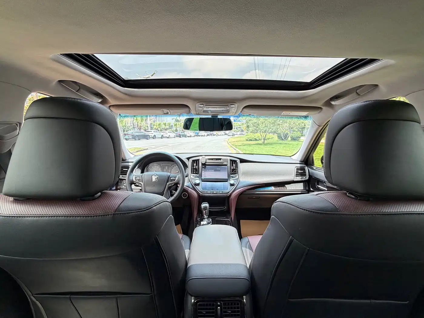 Toyota Crown 2017 2.0T Sport Edition фото 9