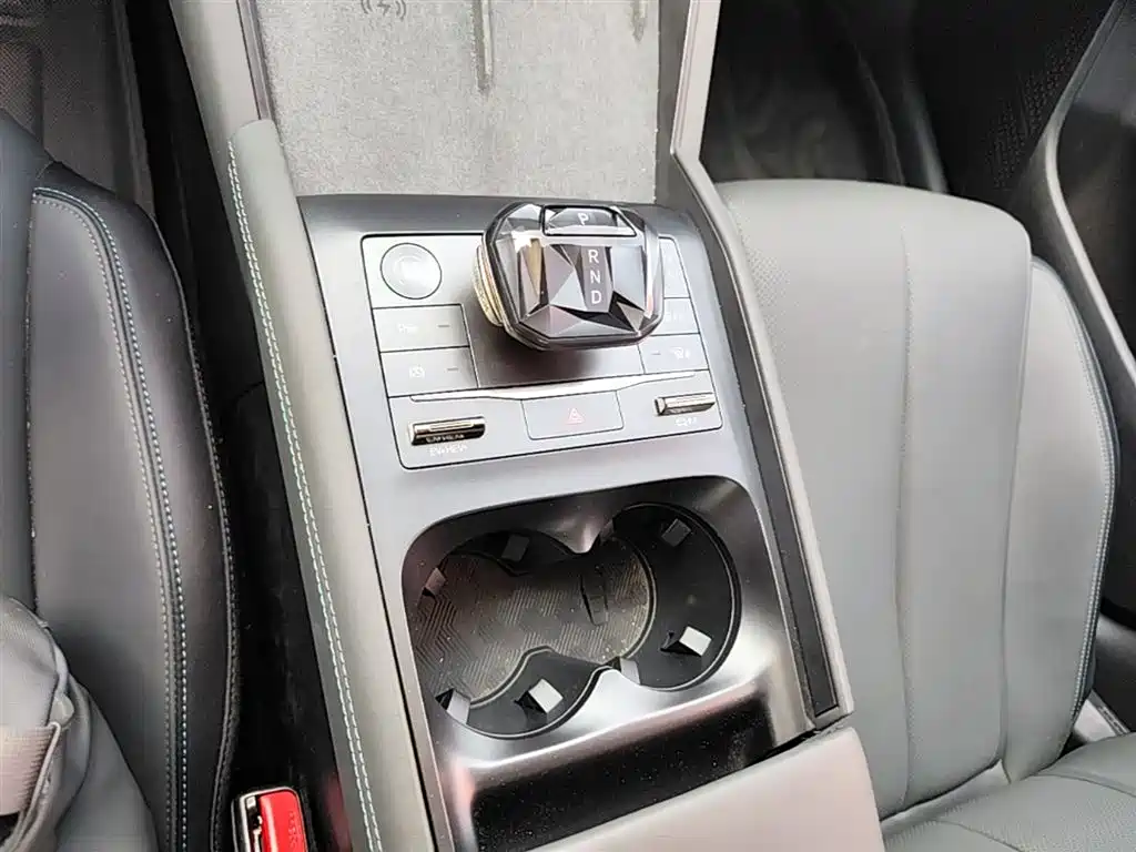 BYD Qin L 2025 DM-i Smart Drive Edition 120KM Surpassing фото 14