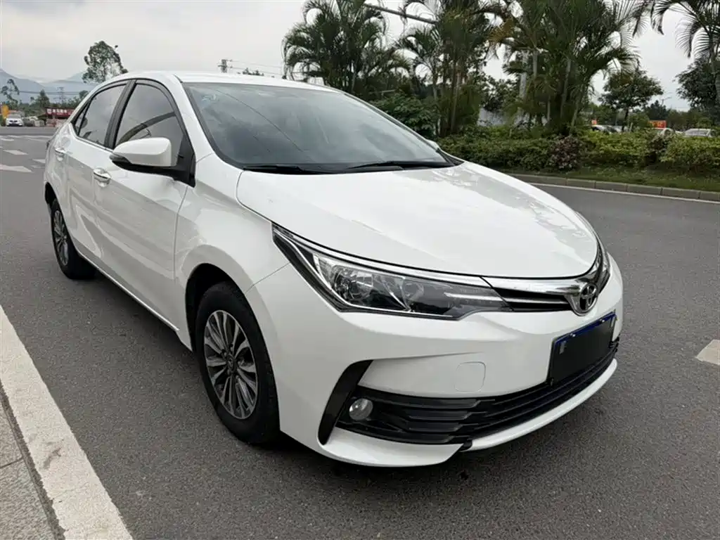 Toyota Corolla 2017 Facelift 1.2T S-CVT GL фото 6