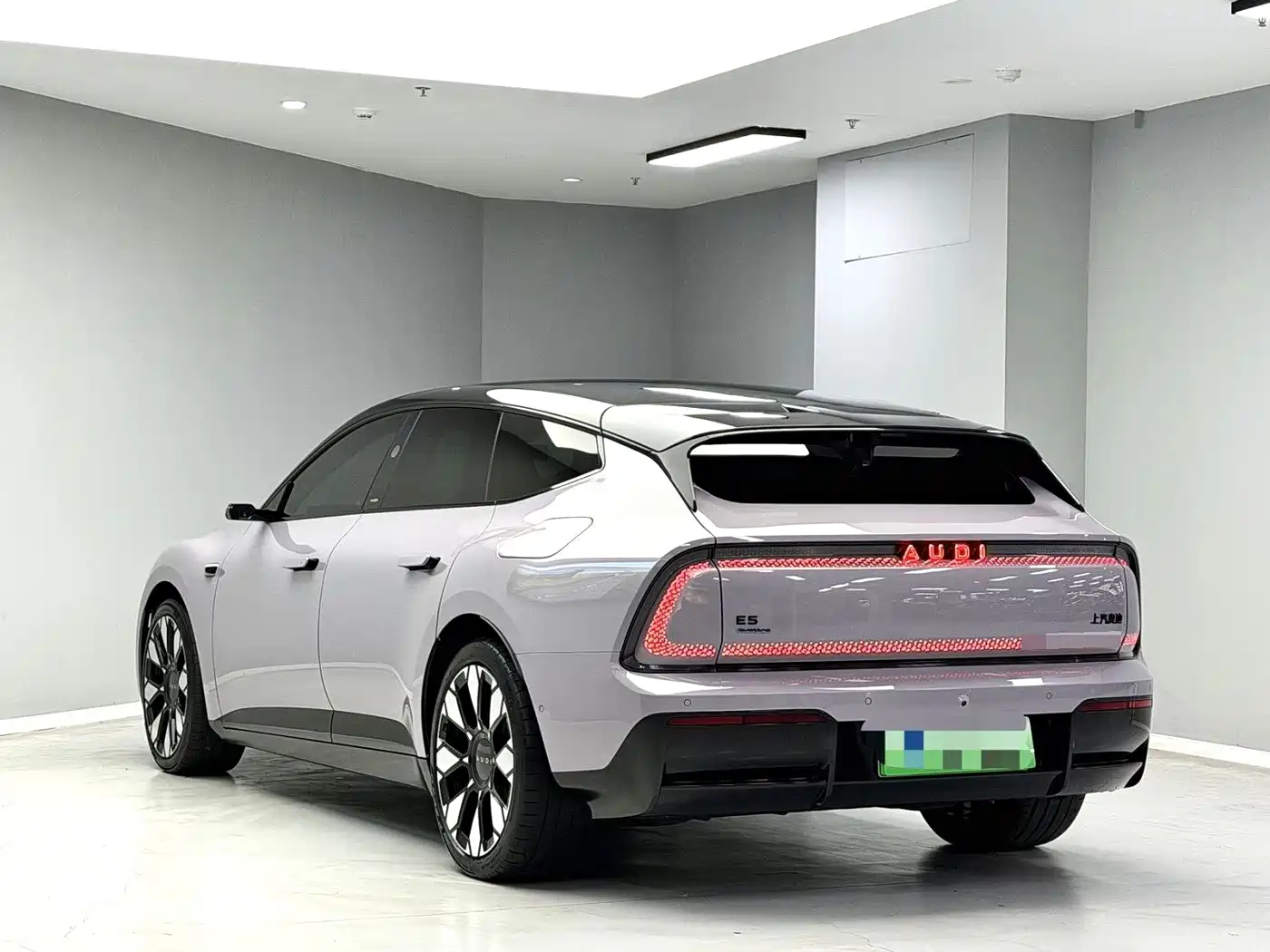 Фото 7 - Audi E5 Sportback