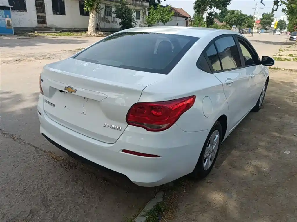 Chevrolet Cavalier 2018 320 Auto Enjoy Sunroof Edition фото 7
