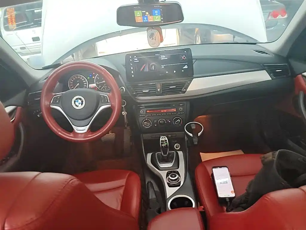 BMW X1 2014 sDrive18i Fashion Edition фото 10
