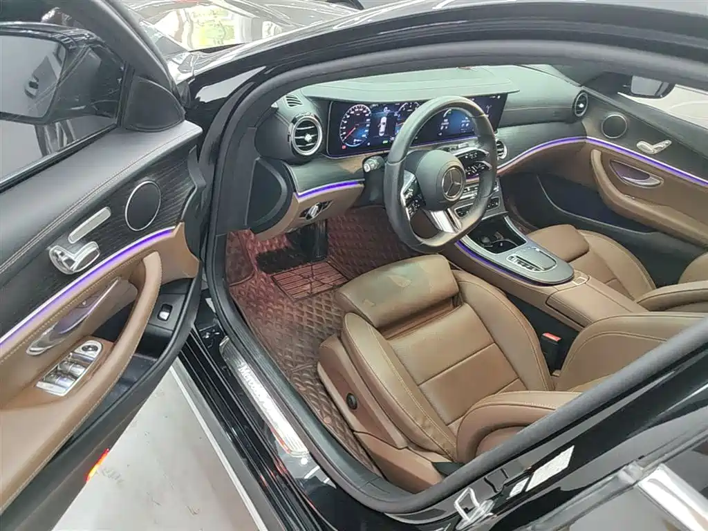 Mercedes-Benz E-Class 2021 E 260 L Sport фото 16