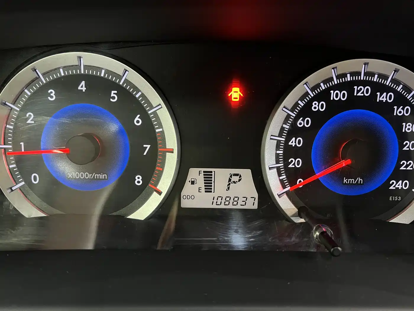 Toyota Corolla 2011 1.6L Automatic Luxury Edition фото 8