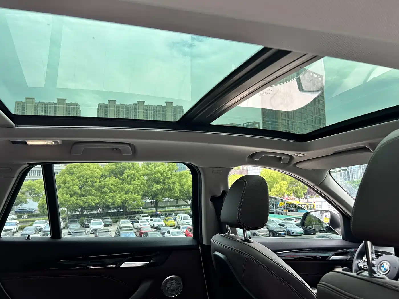 BMW X1 2022 sDrive25Li Leading фото 19