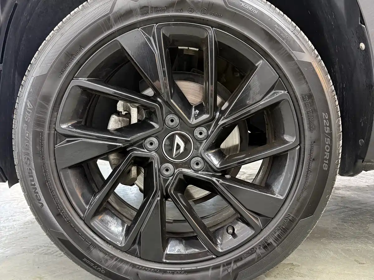 Фото 14 - Jetta VS7