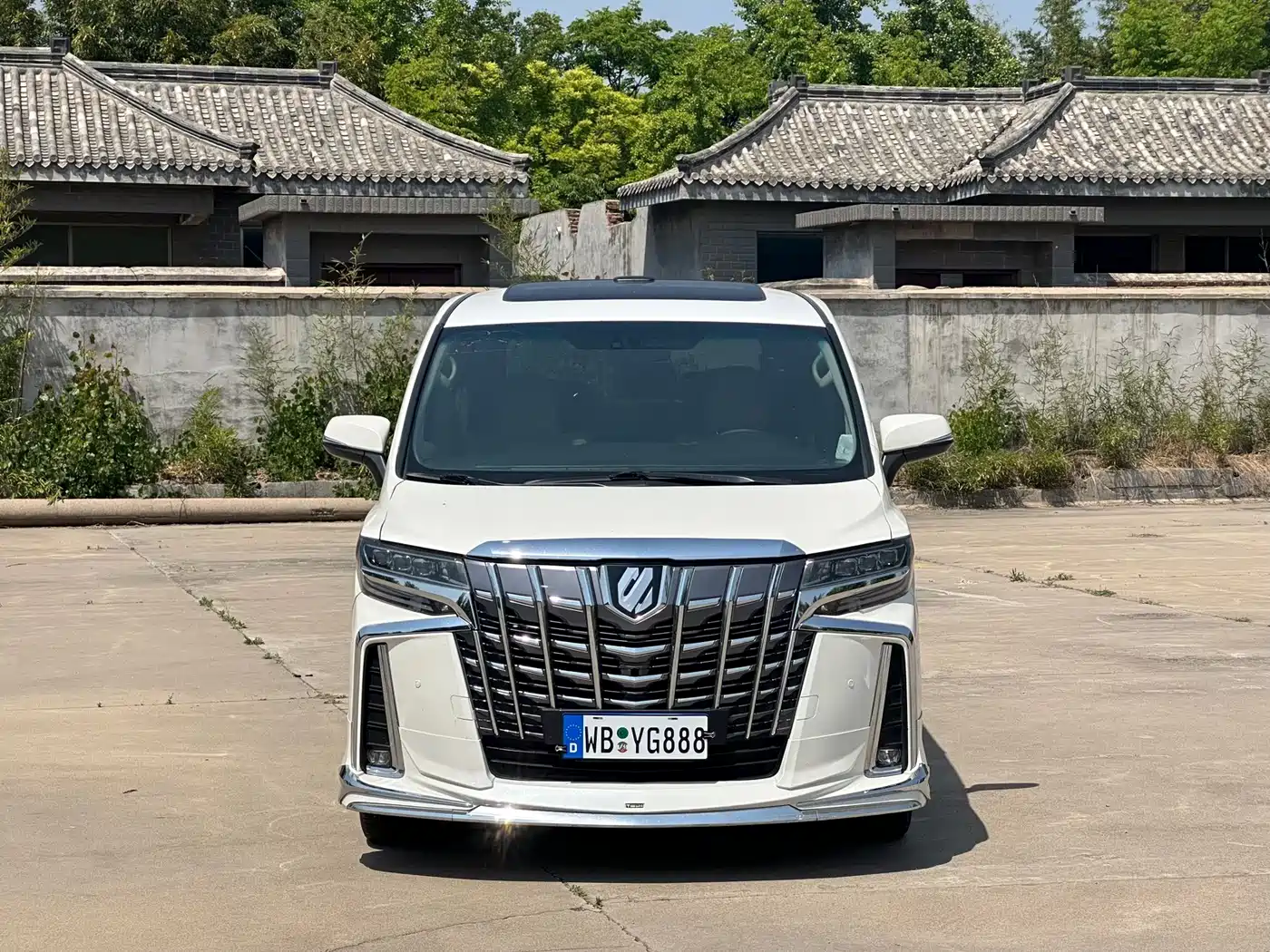 Toyota Alphard 2011 Model 2.4L Luxury фото 2