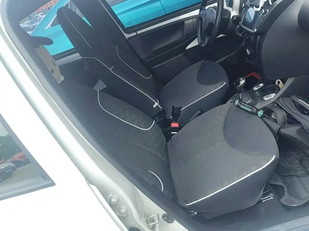 Фото 25 - BYD F0