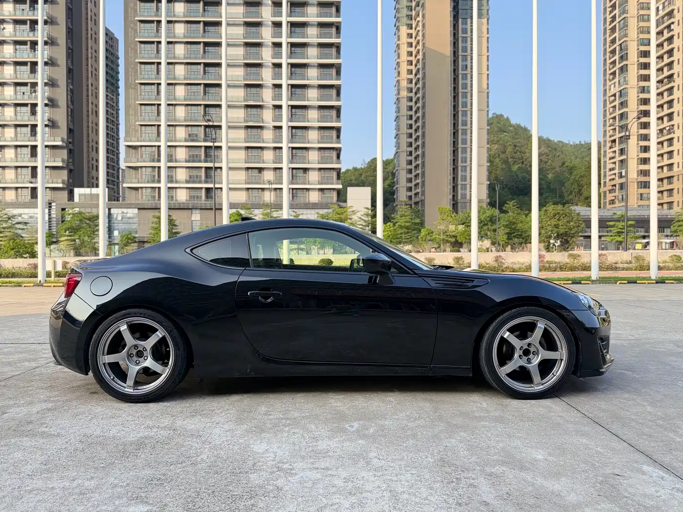 Subaru BRZ 2015 2.0i Manual фото 18