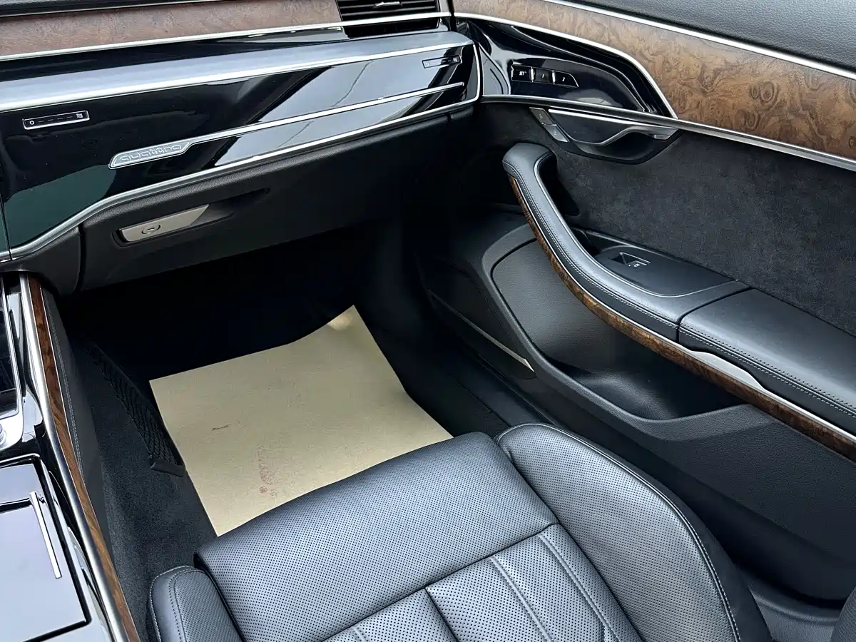 Audi A8 2019 Plus A8L 50 TFSI quattro Luxury фото 2
