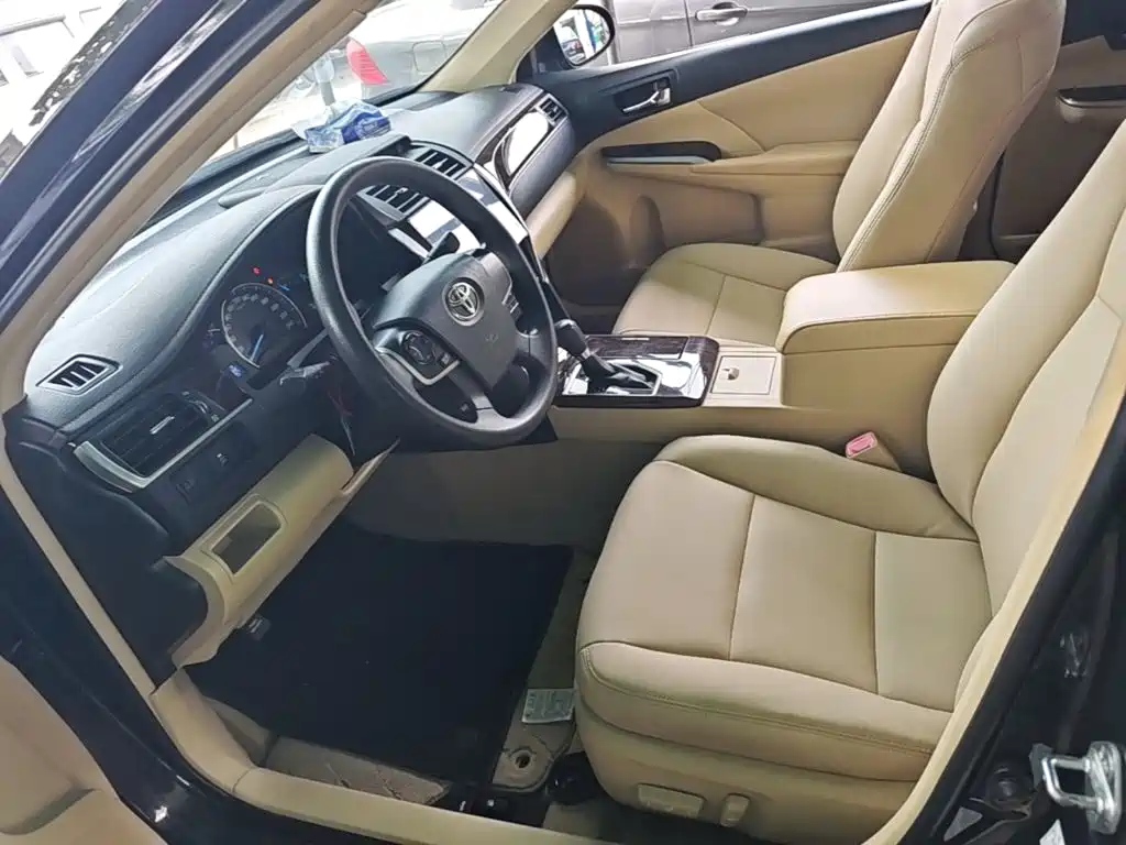 Toyota Camry 2017 2016 2.0E 10th Anniversary Elite Edition