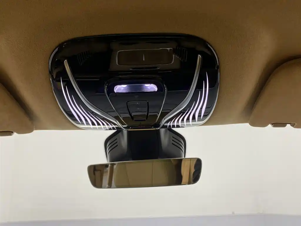 Voyah Auto Voyah Dreamer 2025 PHEV AWD Flagship Kunpeng Edition фото 31