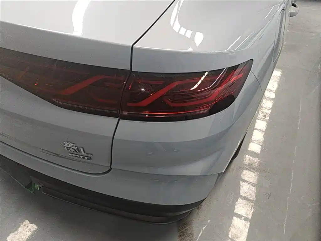 BYD Qin L 2025 DM-i Smart Drive Edition 120KM Surpassing фото 8