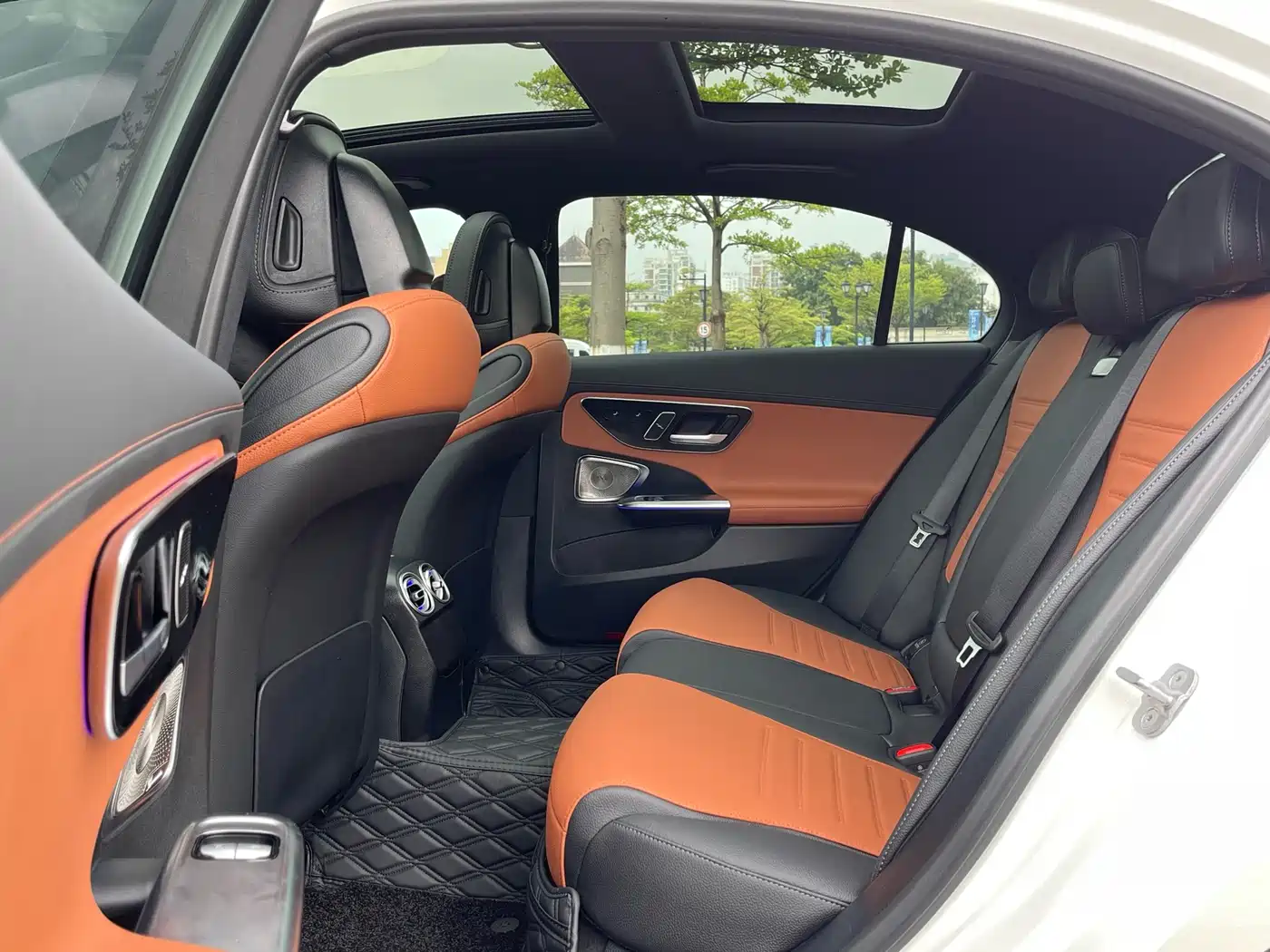Mercedes-Benz C-Class 2025 C 260 L Night Sport Edition фото 12
