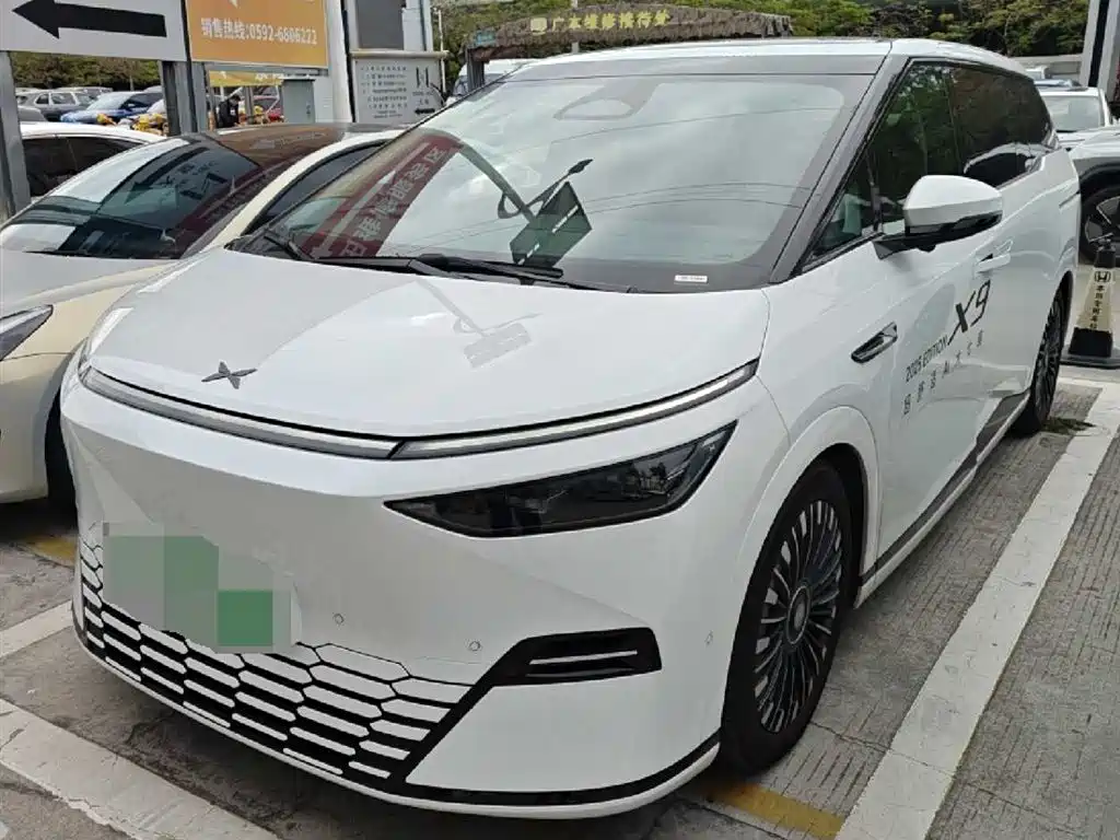 XIAOPENG X9