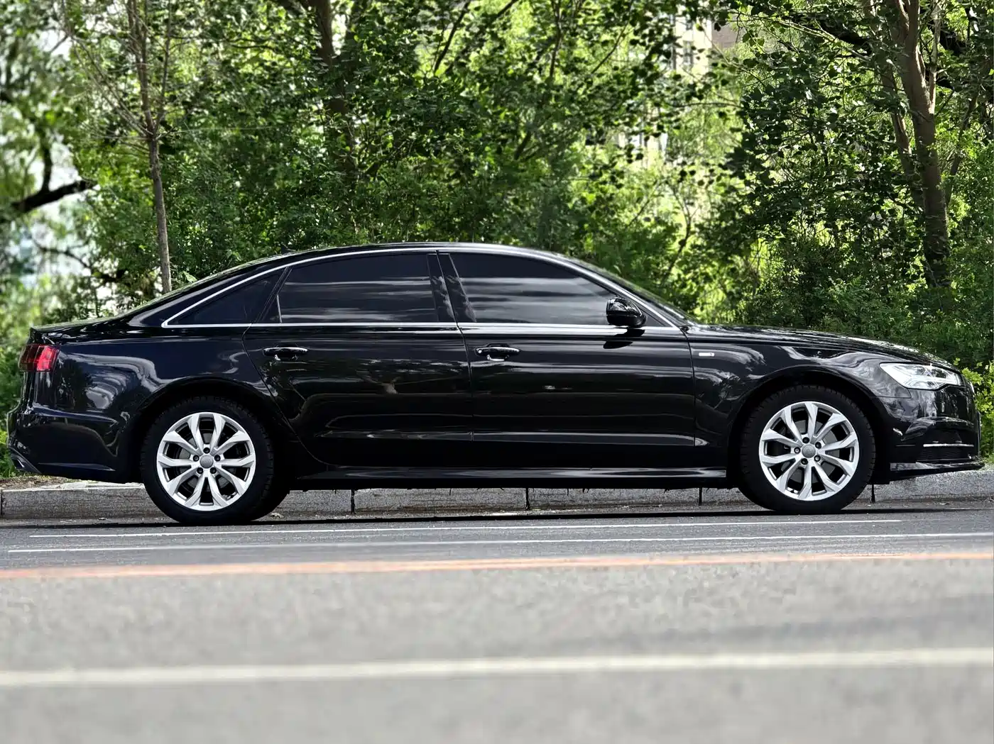 Audi A6L 2018 30th Anniversary 35 TFSI Fashion фото 9