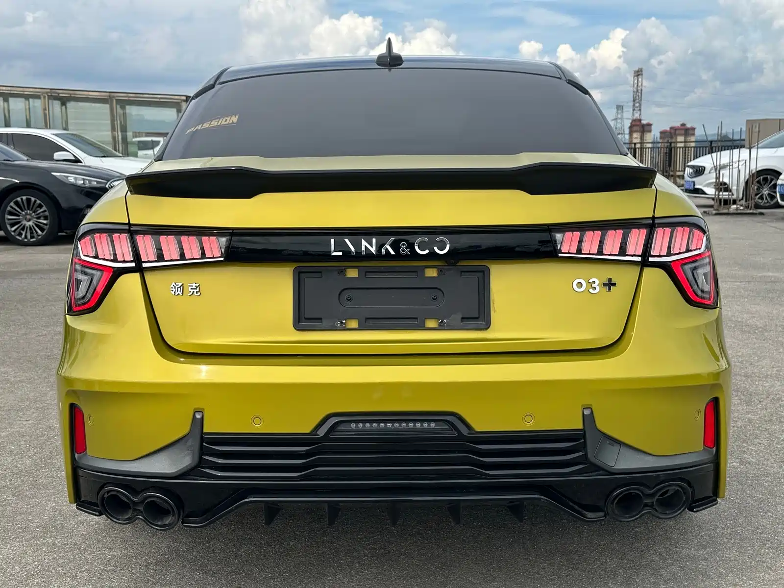 Фото 5 - Lynk & Co 03