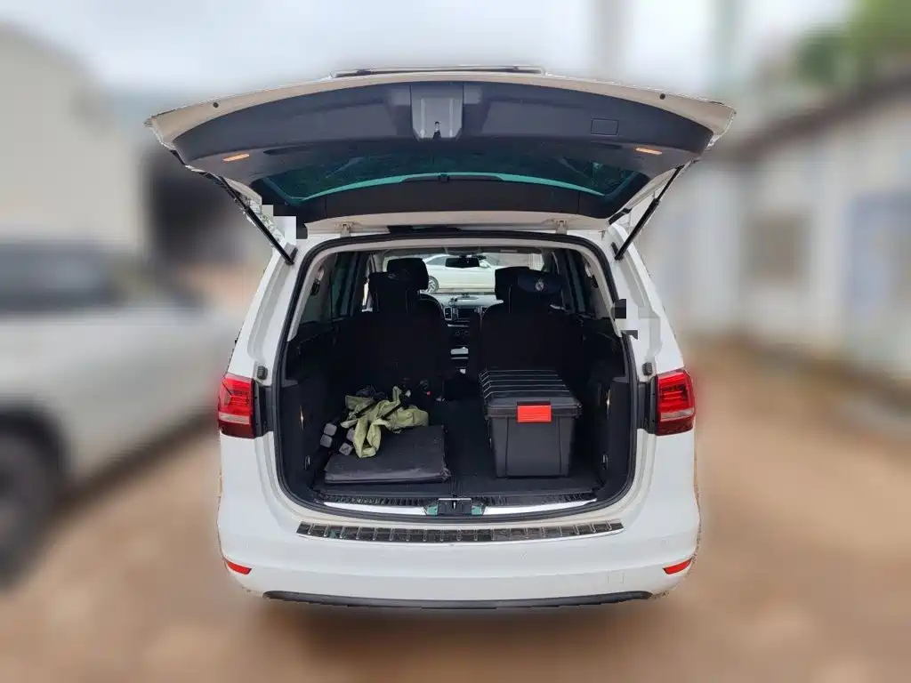 Volkswagen Sharan 2017 2017 380TSI Comfort 6-Seater