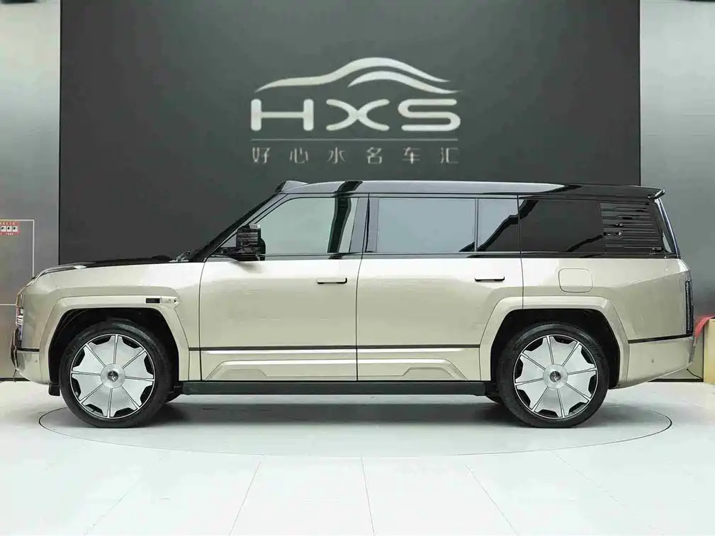 Yangwang U8 L 2025 U8L Base Model фото 3
