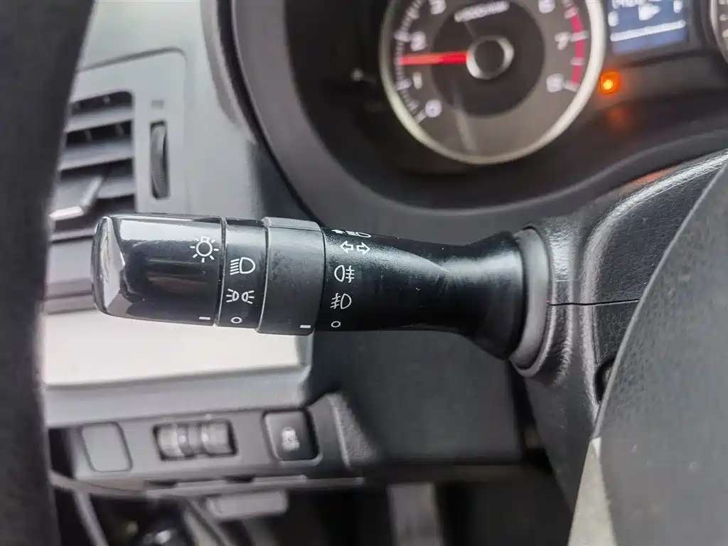 Subaru Forester 2013 2.0i Automatic Comfort Edition фото 21