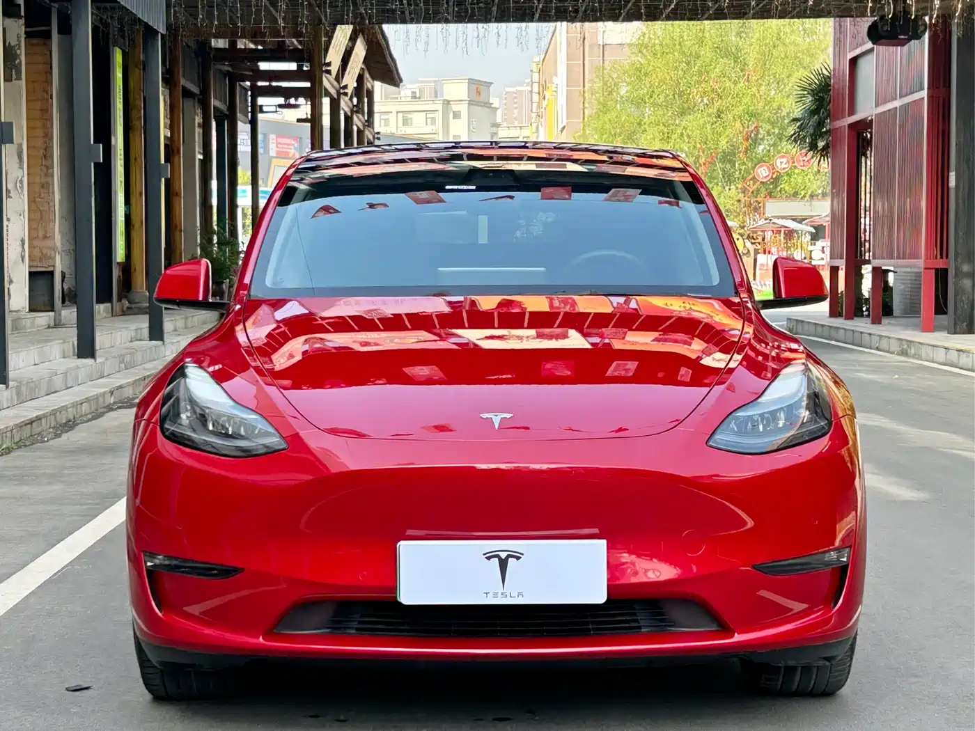 TESLA MODEL Y