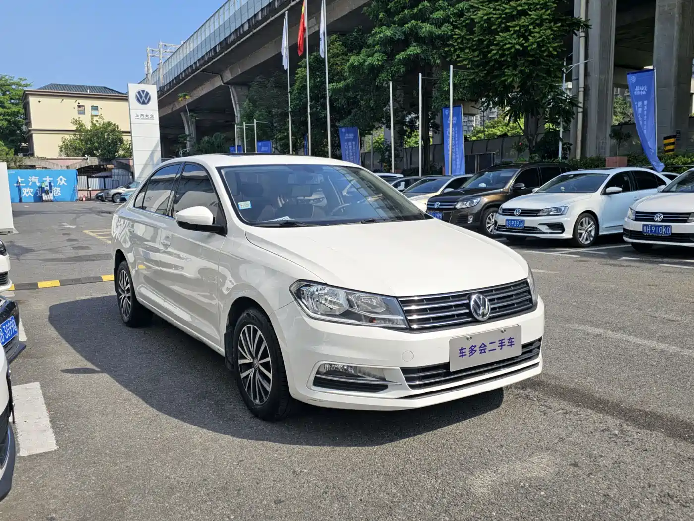 Volkswagen Santana 2021 1.5L Automatic Comfort Edition фото 3